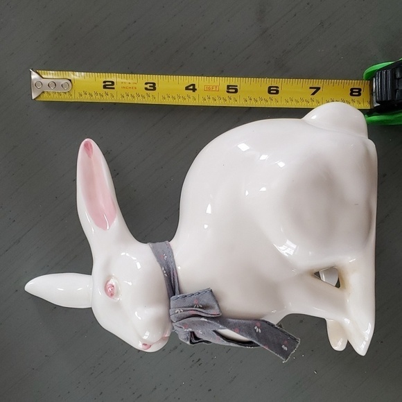 Ceramic White Easter Bunny Rabbit Figurine - Picture 1 of 8
